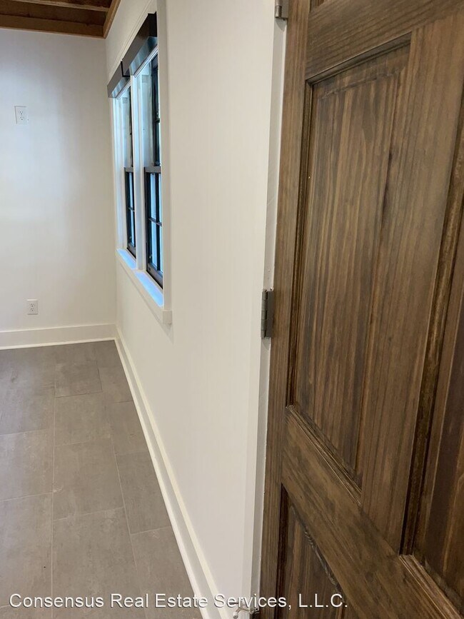 Building Photo - 1 br, 2 bath House - 2936 Rivermont Avenue #3