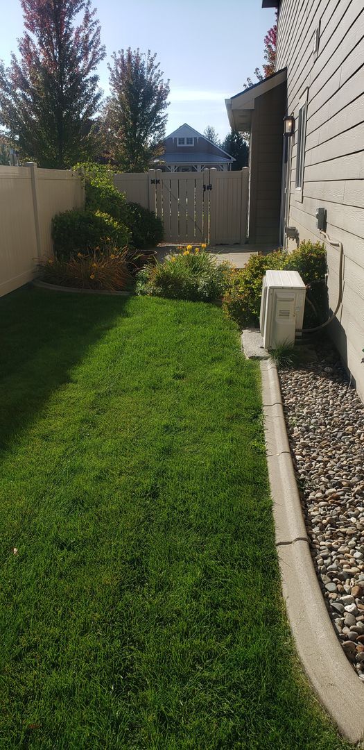 Building Photo - Liberty Lake Community-Rocky Hill 3 bedroo...