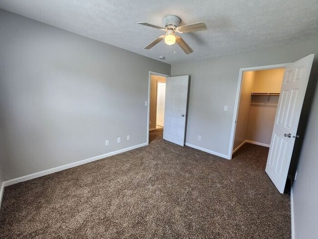 Building Photo - 50% Off The Security Deposit for Qualified Applicants On This Large 5 Bedroom, 2 Bathroom Eastsid...