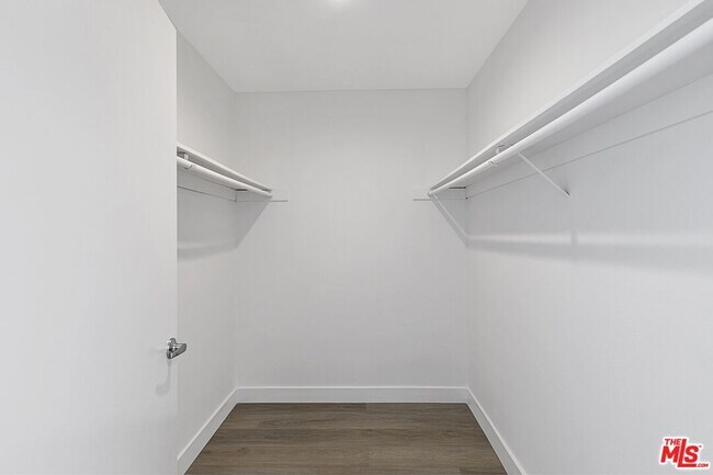 Building Photo - 1616 Brockton Ave