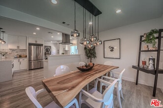 Building Photo - 3914 Somerset Dr