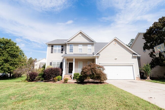 Building Photo - Stunning 6 bedroom 2.5 bathroom corner lot home in High Point with 2 car garage