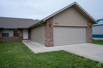 Building Photo - 3 Bedroom Duplex in Battlefield, MO