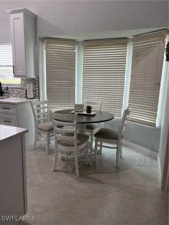 Building Photo - 293 Kings Way