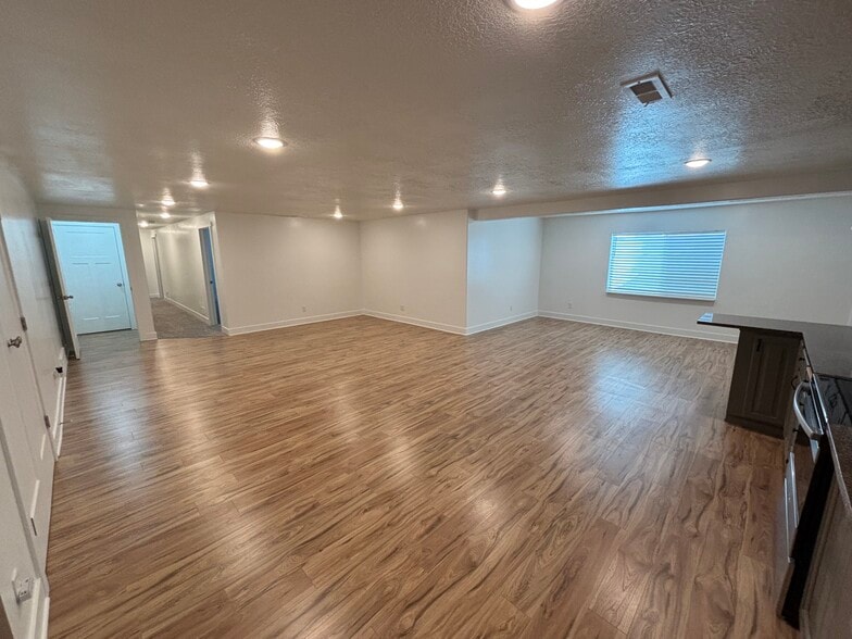Dining and living areas - 188 E Bruin Dr