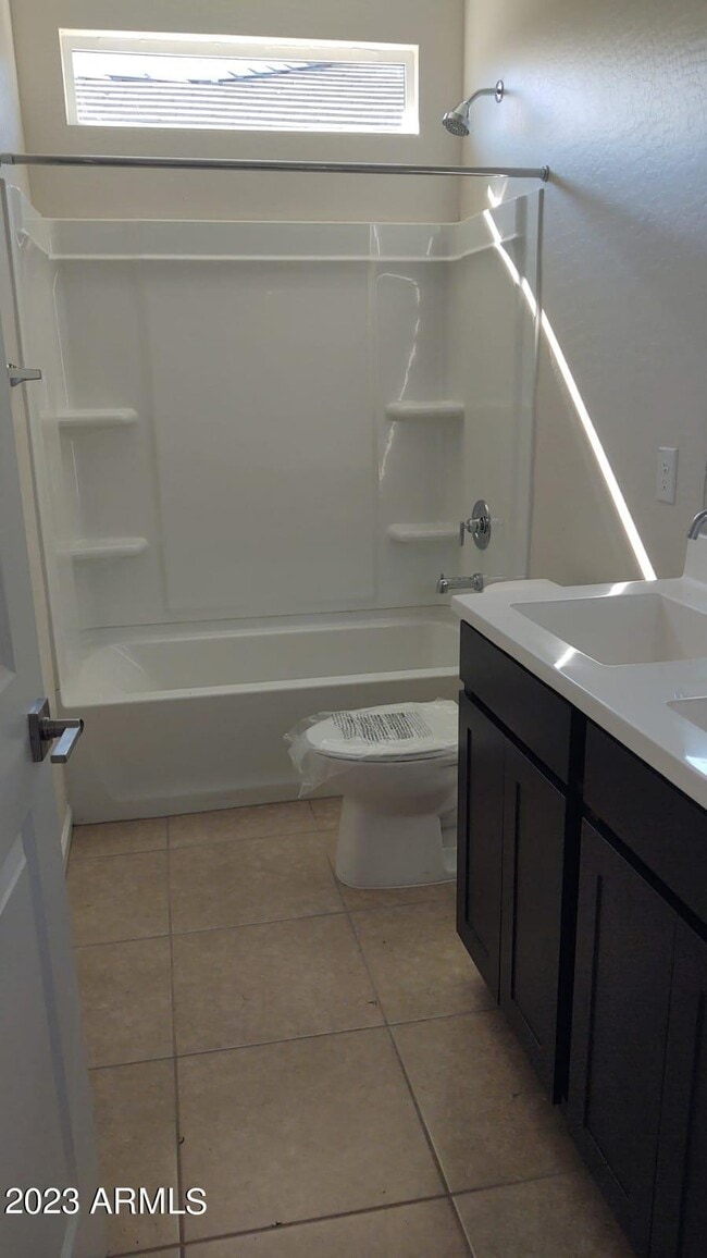 Building Photo - 17844 W Villa Hermosa Ln