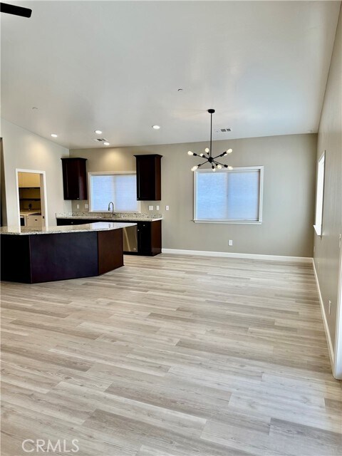 Building Photo - 655 Catala Wy