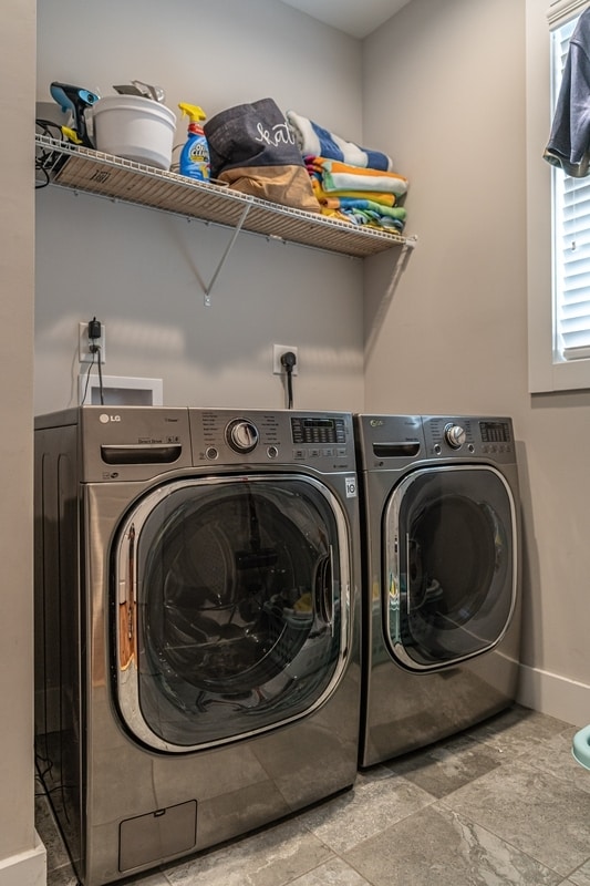 Building Photo - 420 Manning Square