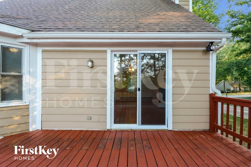 Building Photo - 4729 Plum Blossum Dr