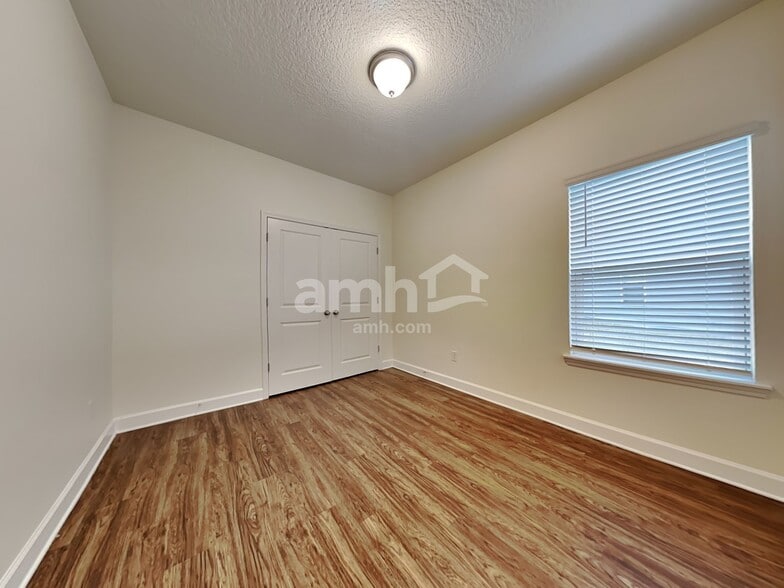 Building Photo - 646 Welcome Home Dr