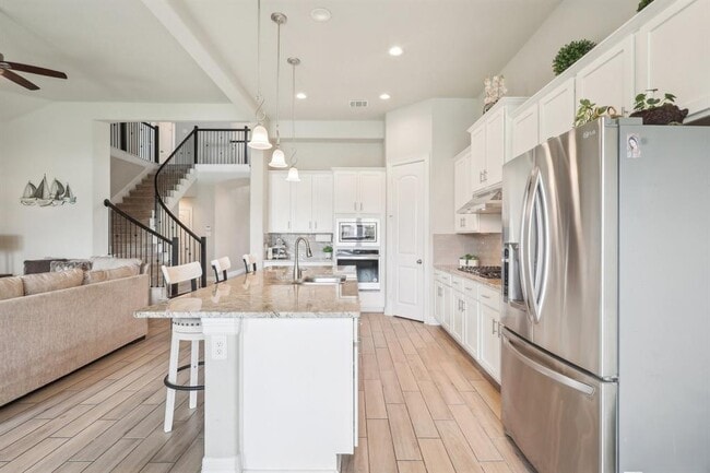 Building Photo - 29446 Westhope Dr