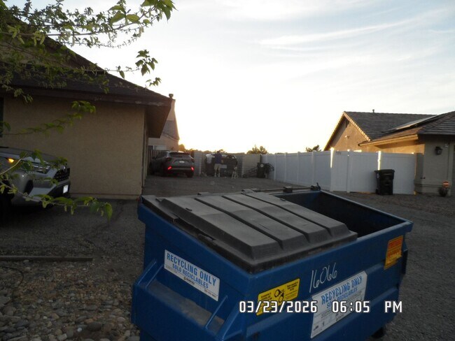 Building Photo - 0160