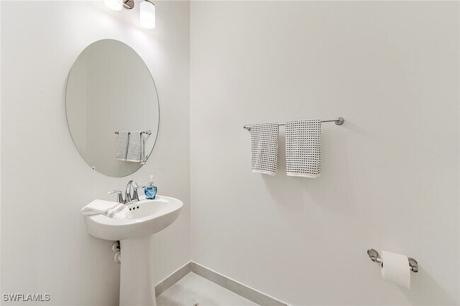 Building Photo - 26401 Coco Cay Cir