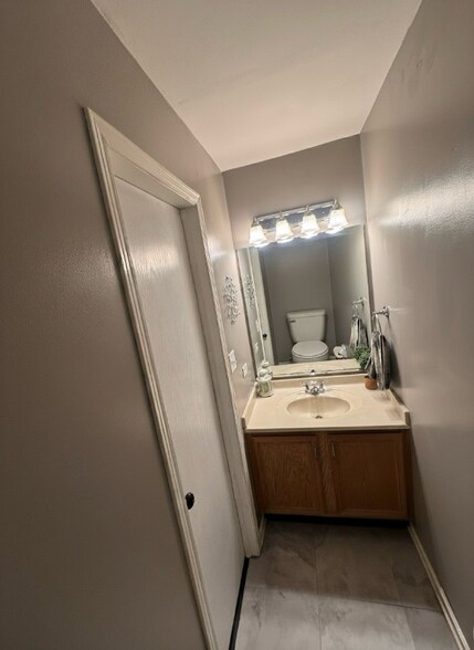 Building Photo - 854 N First St