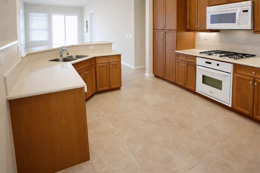 Building Photo - 81889 Avenida Estuco