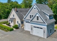 Building Photo - 117 Great Rd
