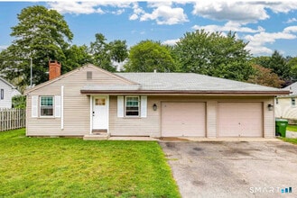 Building Photo - 30 Mohican Rd