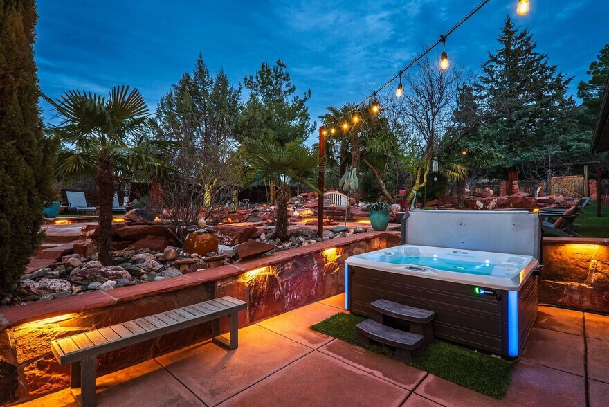 Building Photo - 77 Wild Horse Mesa Dr