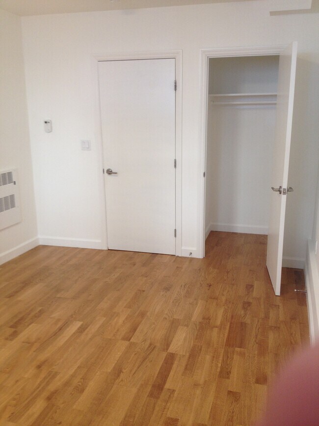 Building Photo - 648 Natoma St