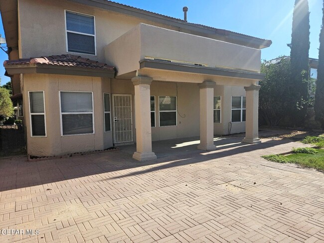 Building Photo - 12604 Sun Terrace Ave