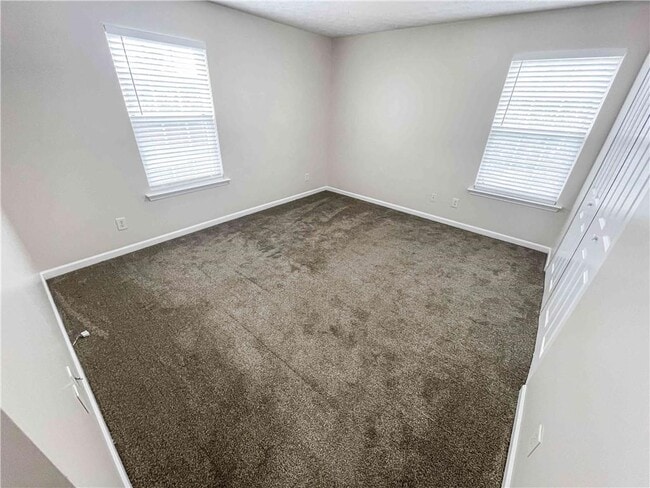 Building Photo - 6205 Tree Ridge Dr N W