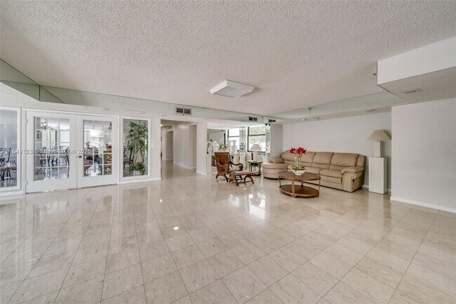Building Photo - 1500 N Ocean Blvd