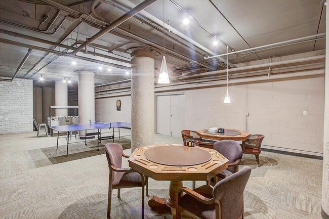 Building Photo - 270 E Highland Ave