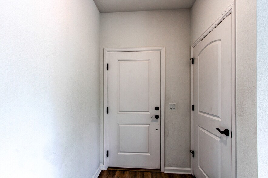 Building Photo - 4658 Copeland Cir