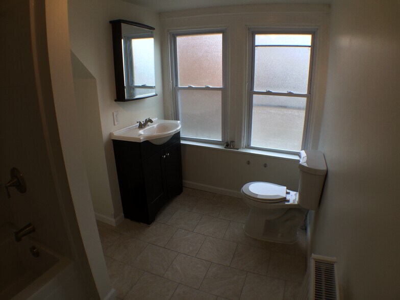 Bathroom - 5647 Hampton St