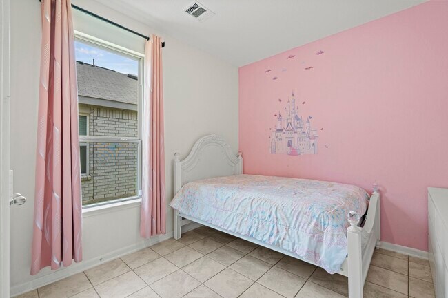 Building Photo - 1710 Cheshire Crk Ln
