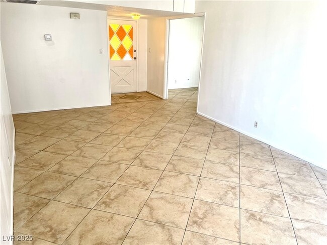 Building Photo - 2198 Capistrano Ave