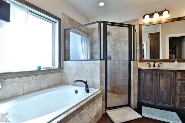 Building Photo - 7226 McLeod Dr