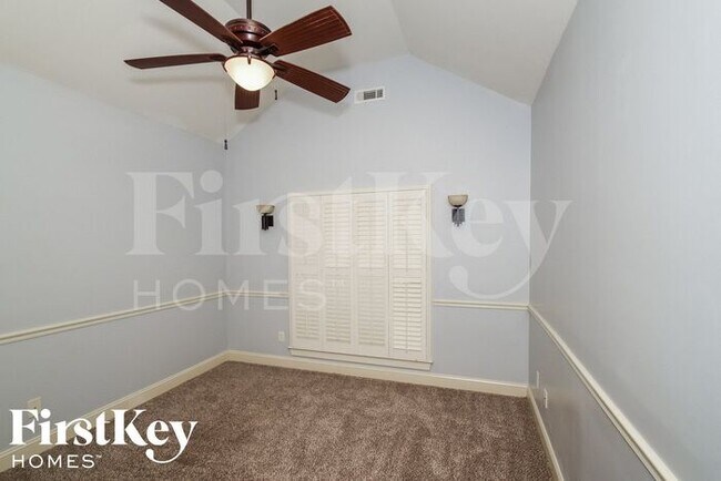 Building Photo - 183 Bonnieville Dr