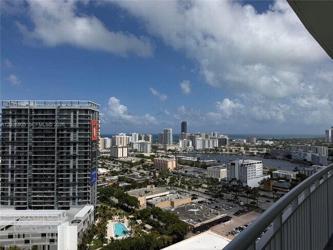 Building Photo - 1755 E Hallandale Beach Blvd