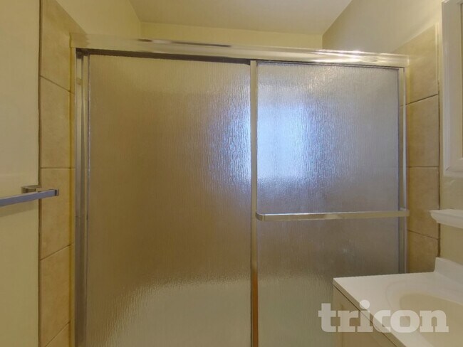 Building Photo - 1965 Windsor Way