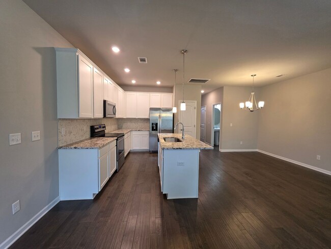 Building Photo - Move-In Ready Immaculate Townhome for Lease – Zoned for ALL Mt. Juliet Schools K–12