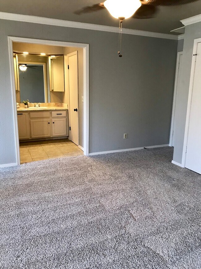 Building Photo - Updated 4 Bedroom Home in Harvest Hills