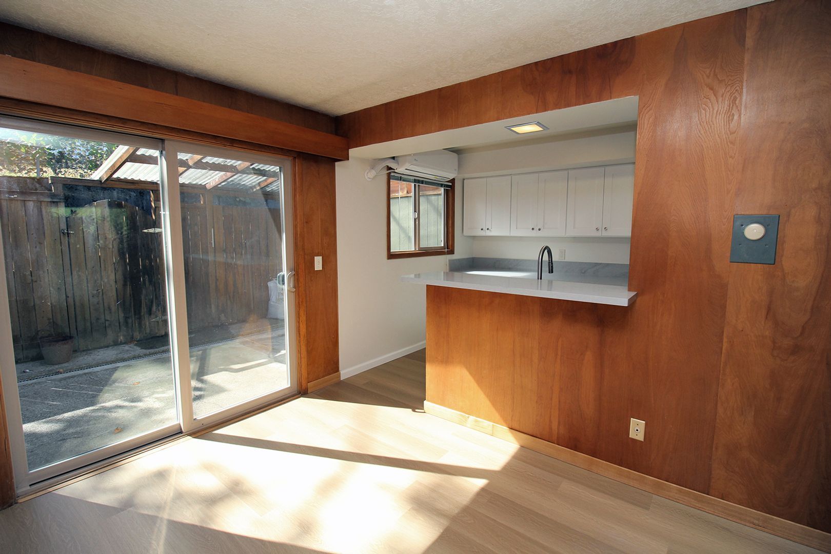 Building Photo - 3200-3236 SW Marigold St