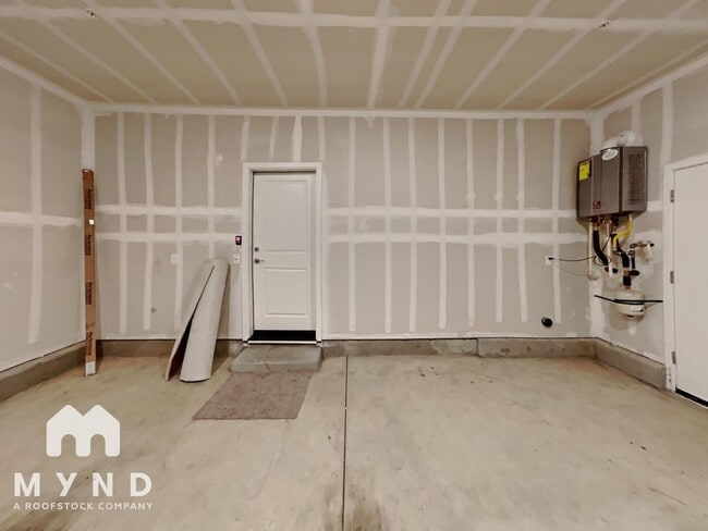 Building Photo - 2832 Mossy Creek St