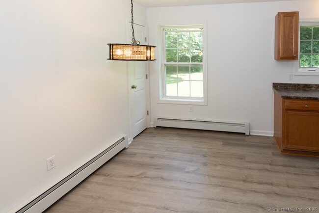 Building Photo - 9 Denmore Ln