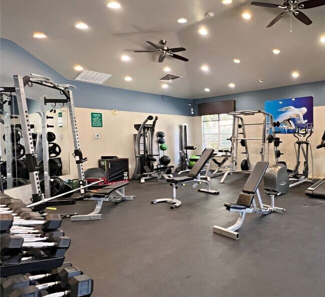 Building Photo - 3rd floor condo close to Cherry Creek Reservoir and DTC!