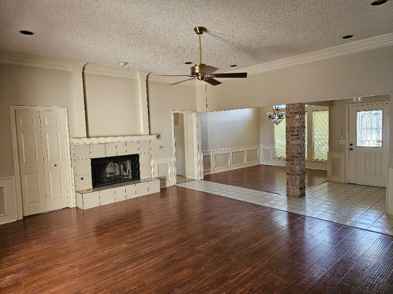 Building Photo - 2712 Powderhorn Dr