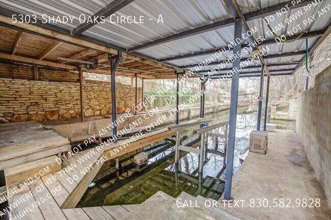 Building Photo - 5303 Shady Oak Cir