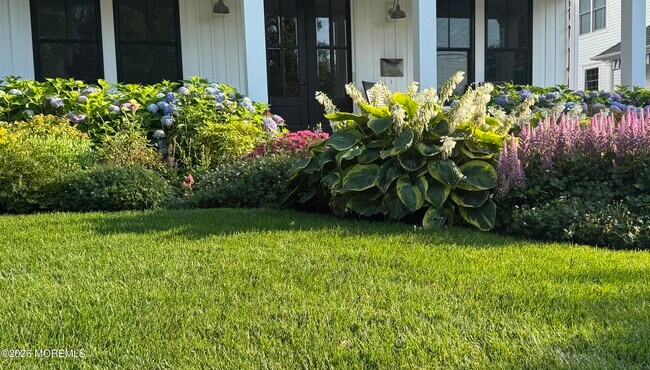 Building Photo - 513 Morris Ave