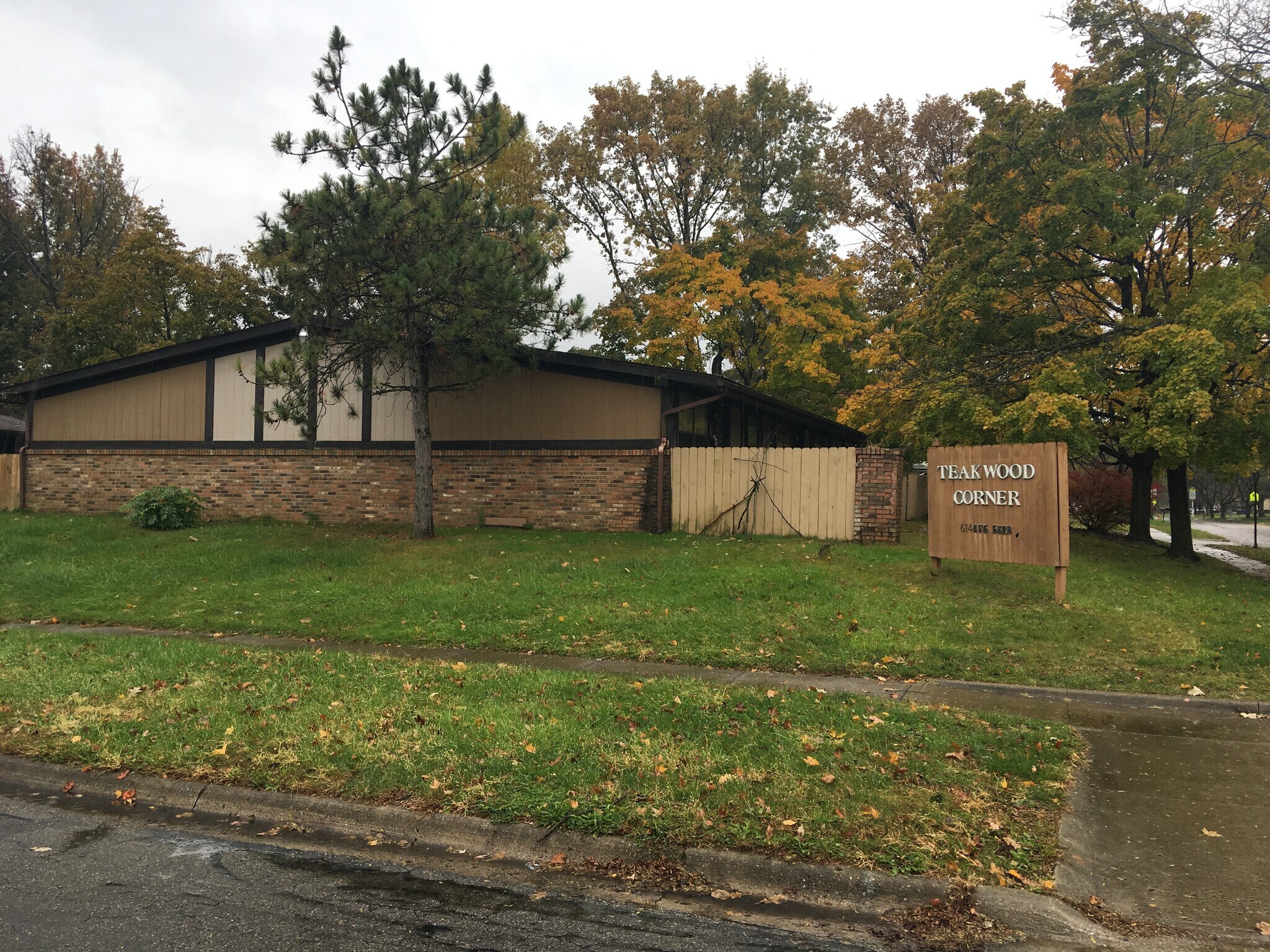 Building Photo - 2322 Avenwood Ct