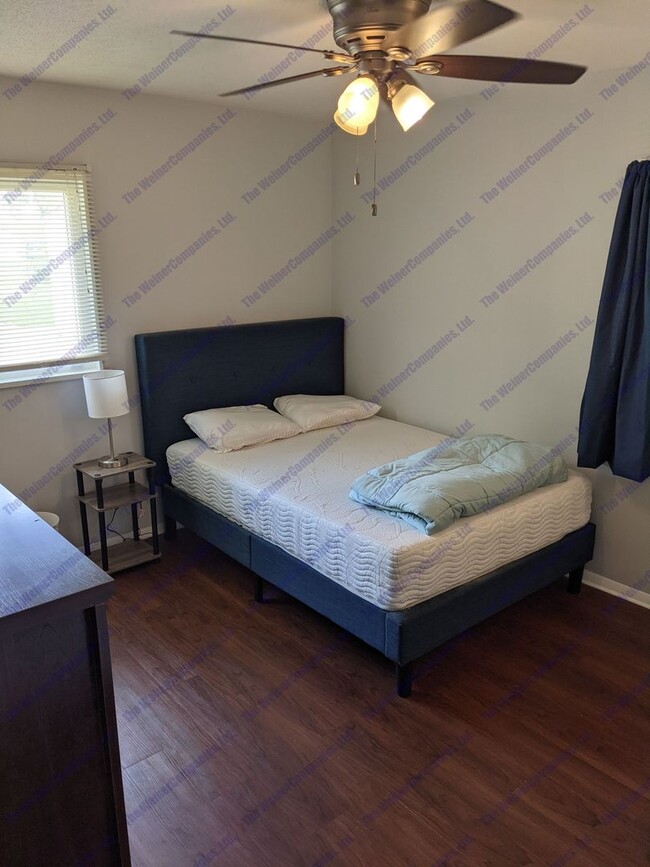 Building Photo - Now leasing!!!