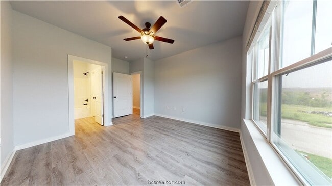 Building Photo - 2130 Crescent Pointe Pkwy