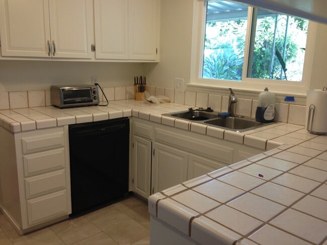 Building Photo - 841 Cortez St