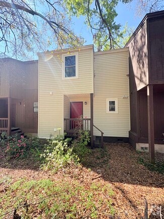 Building Photo - 1202 Cross Creek Way