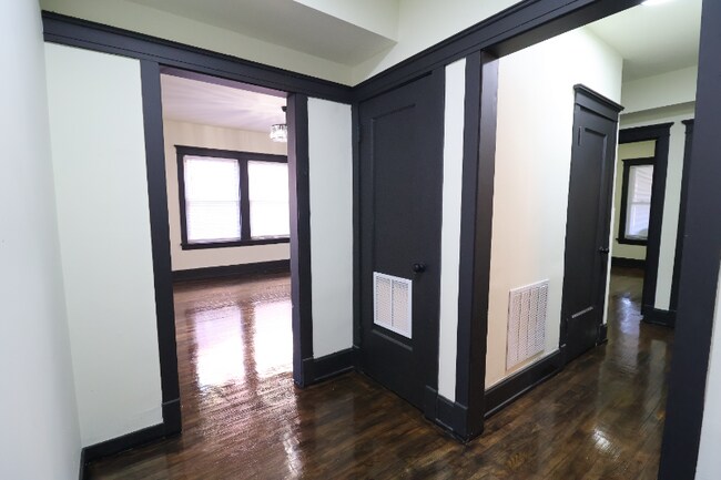 Building Photo - 673 Delaware St